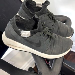 Nike SB Air Max Janoski 2 Premium